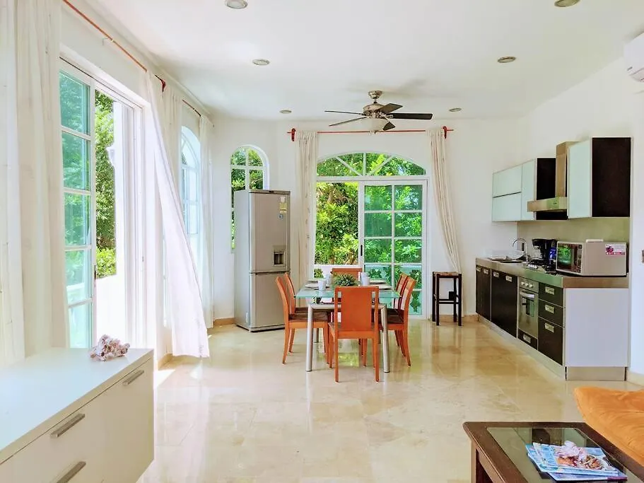 3Br Phouse Rooftop Terrace With Plunge Pool And Ocean View Walk To Beach 5Th Ave And Cozumel Ferry Playa del Carmen Appartamento